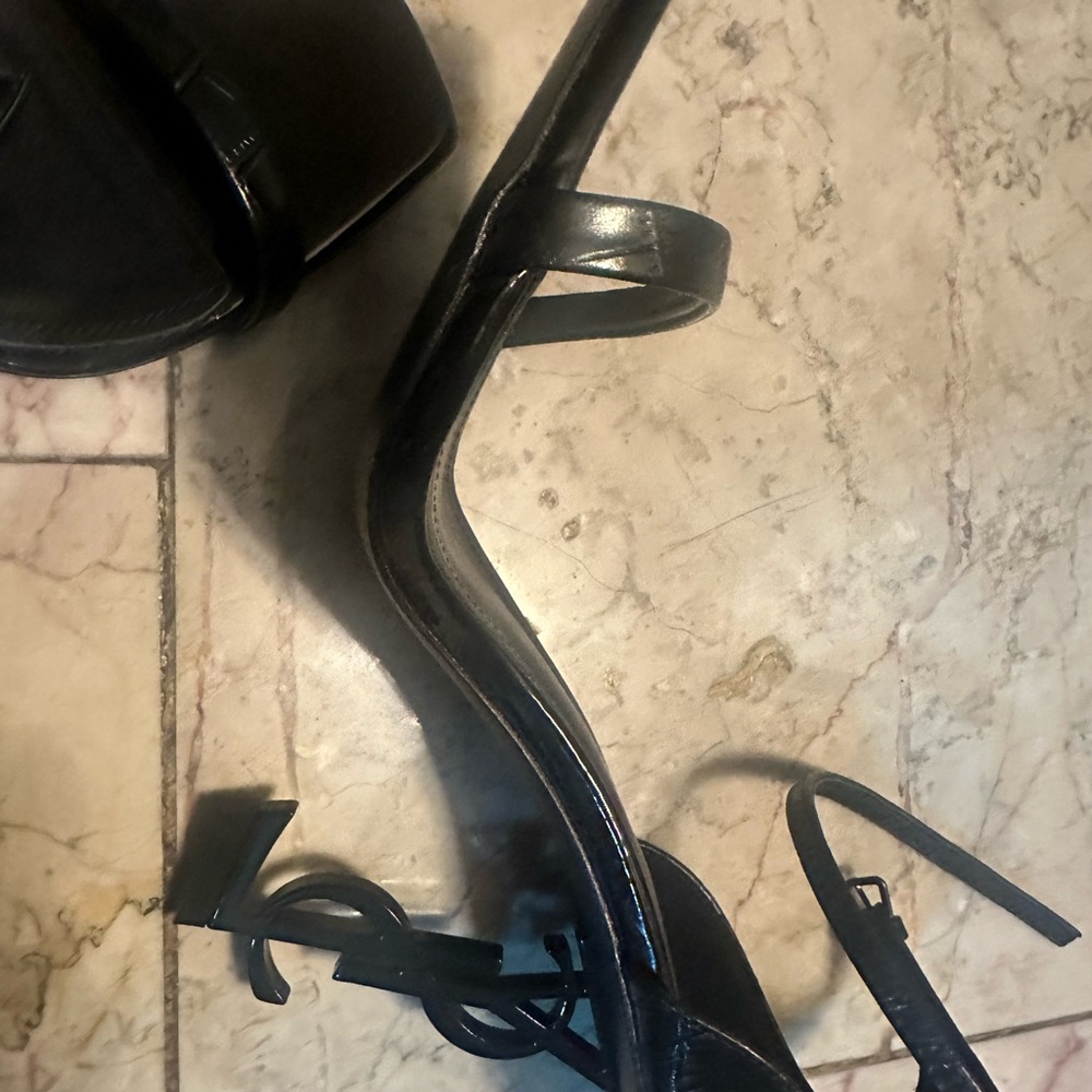 Authentic Saint Laurent shiny Patton leather heel - Picture 4 of 5